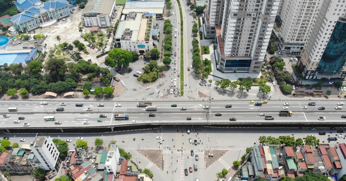 Lãnh đạo Chính phủ chỉ rõ nguyên nhân đẩy giá nhà lên cao giữa thanh khoản sụt giảm