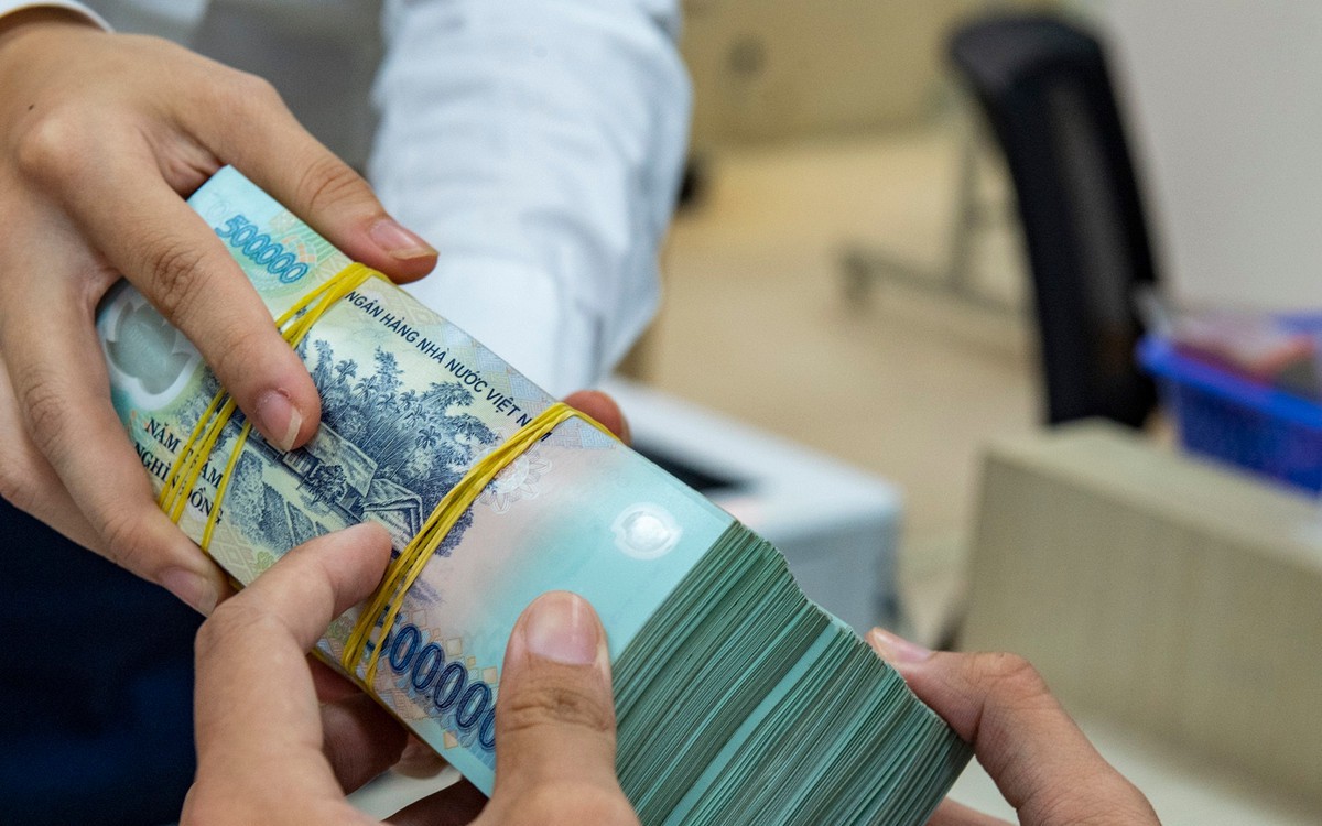 Lãi suất huy động ngân hàng lên tới 10,5%/năm: Dấu hiệu gì cho người mua nhà?